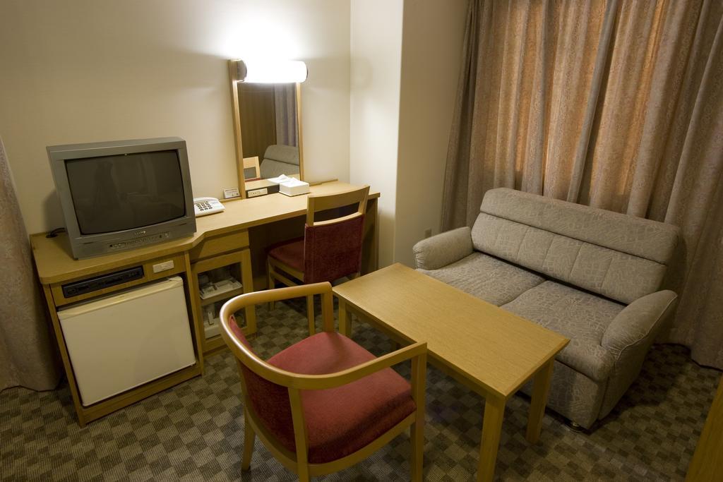 Unizo Inn Tokyo Asakusa Exterior photo