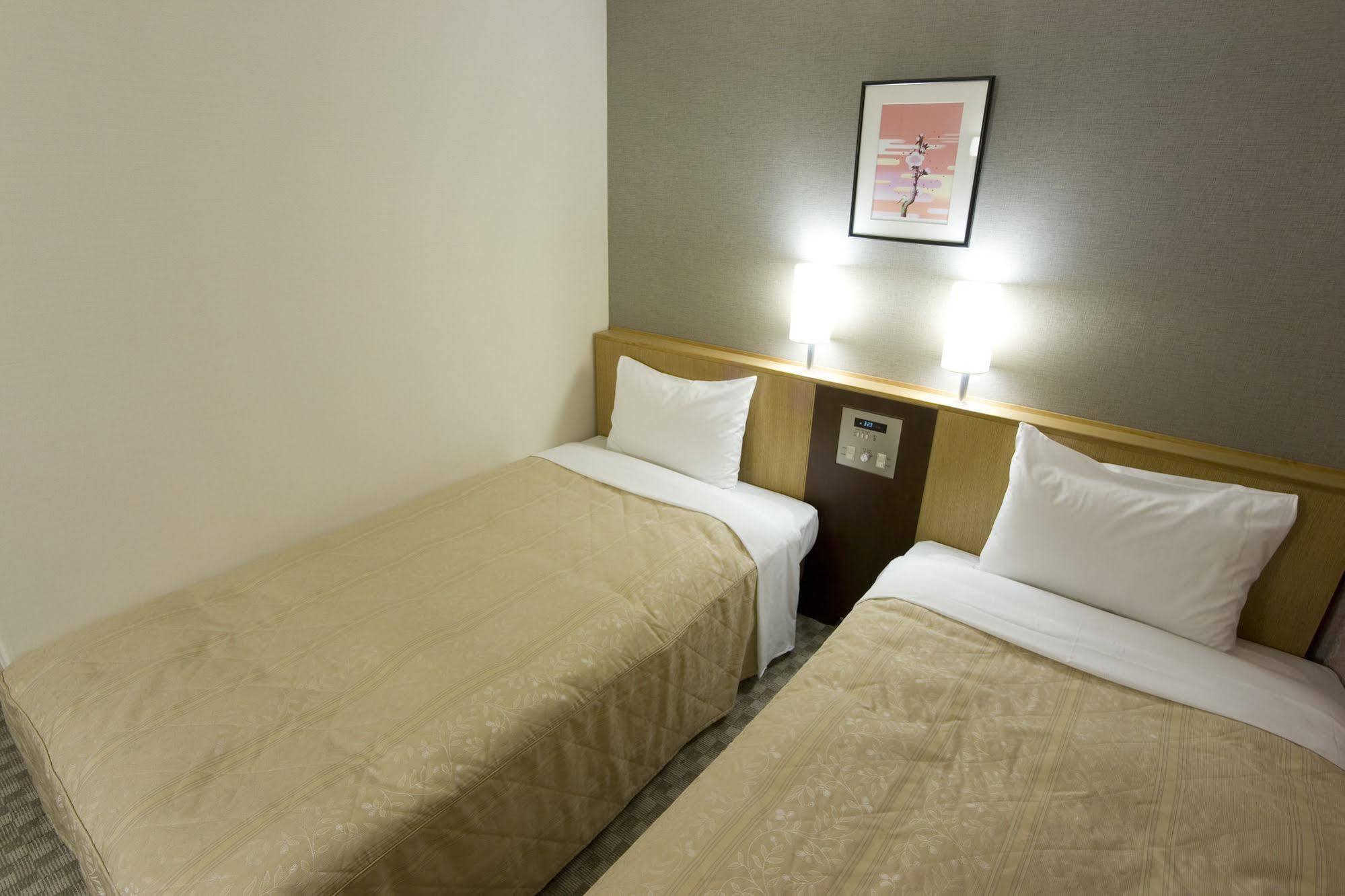 Unizo Inn Tokyo Asakusa Exterior photo